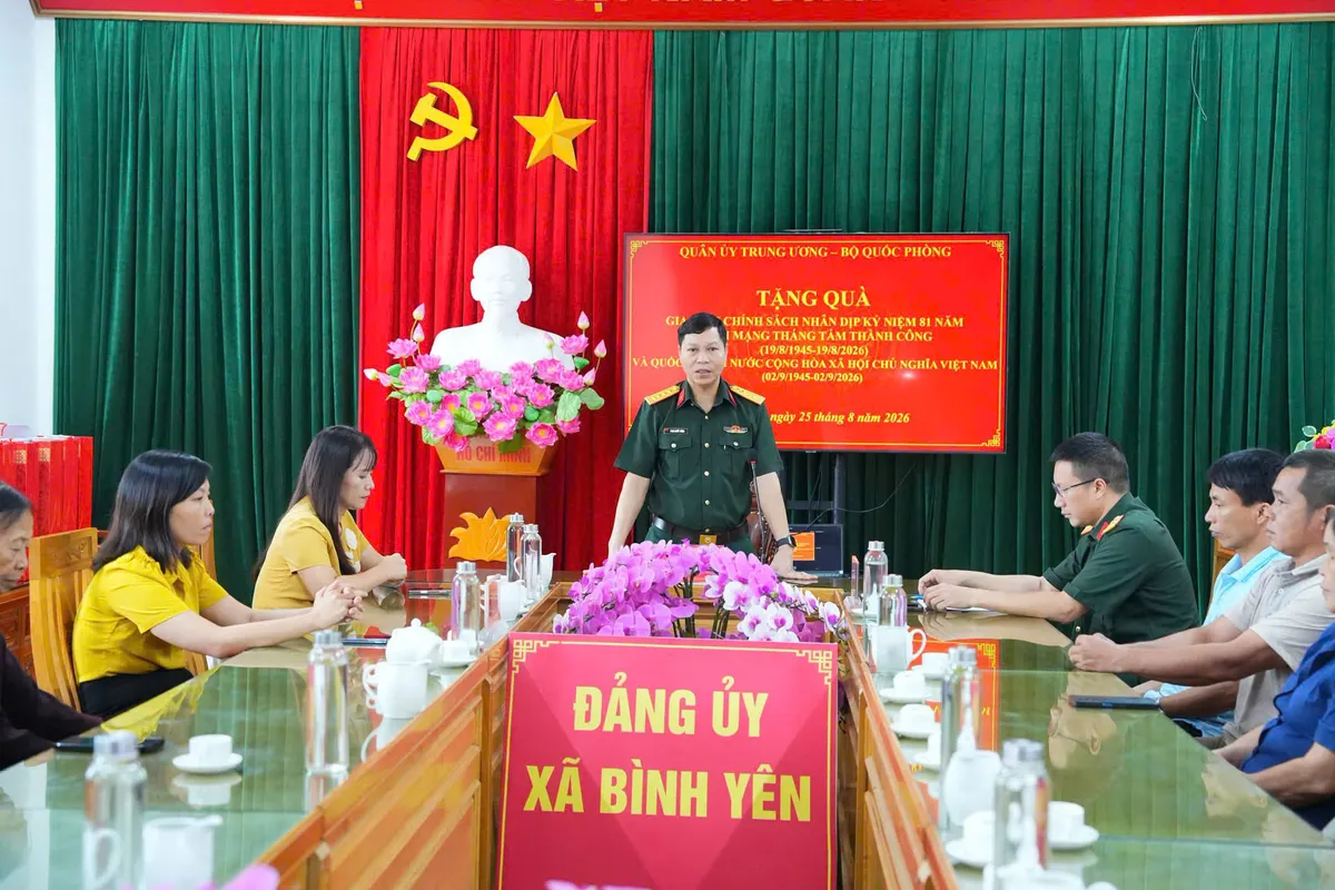 Th&aacute;i Nguy&ecirc;n chăm lo c&aacute;c gia đ&igrave;nh ch&iacute;nh s&aacute;ch nh&acirc;n dịp Quốc kh&aacute;nh 2/9 - Ảnh 1.