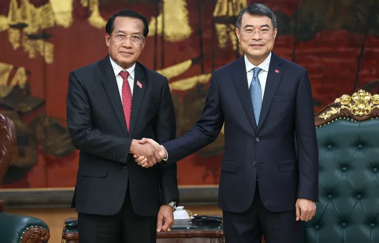 Việt Nam - L&agrave;o tăng cường hợp t&aacute;c ph&ograve;ng, chống tham nhũng - Ảnh 1.