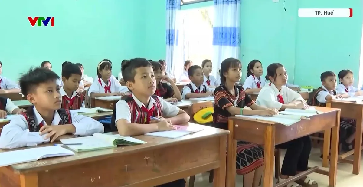 Trường nội trú liên cấp vùng biên đón học sinh- Ảnh 1.