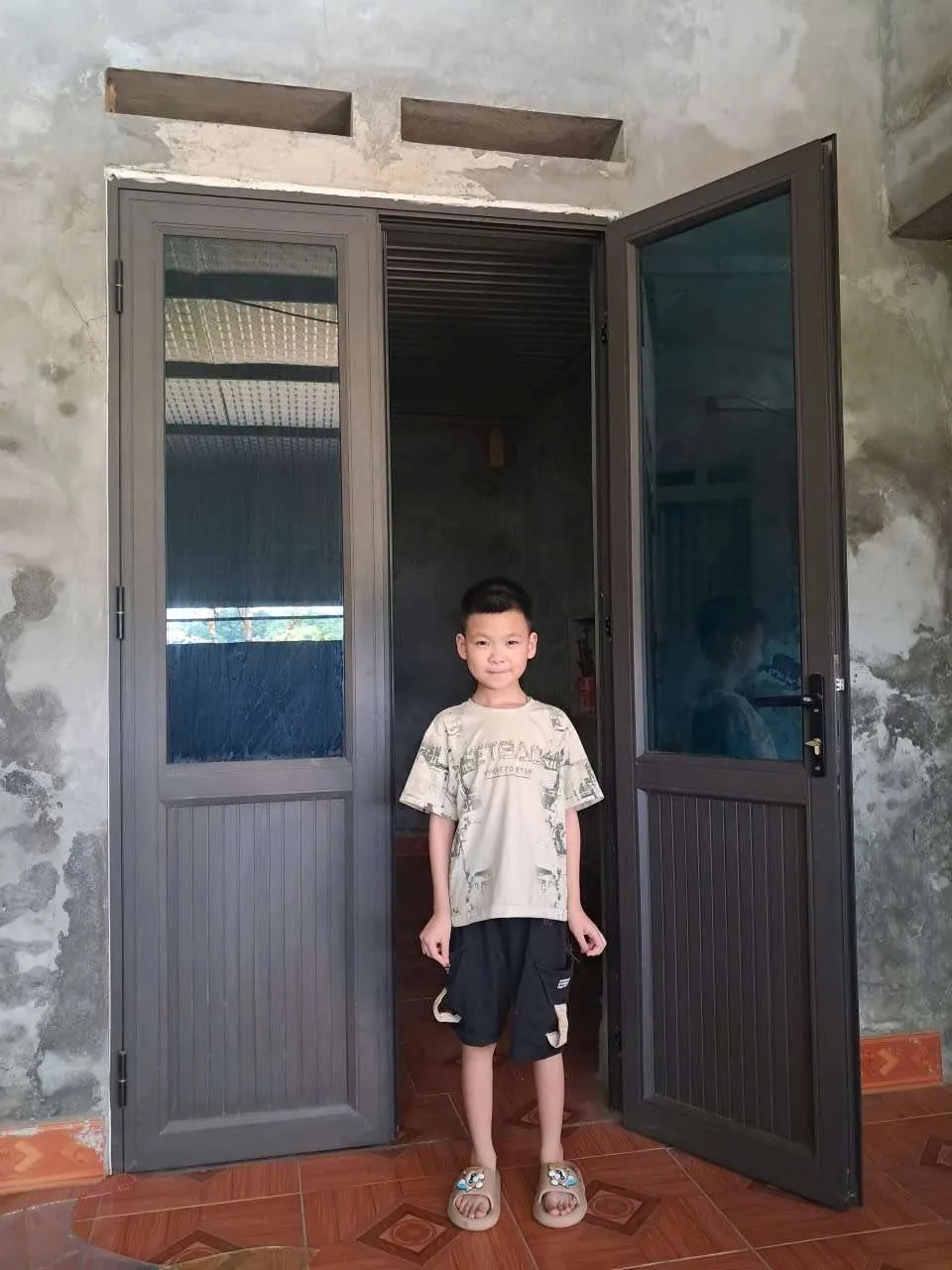 Ba mất sớm, cậu b&eacute; 8 tuổi mắc tim bẩm sinh mong c&oacute; cơ hội bước v&agrave;o ca mổ lần thứ 3- Ảnh 2.