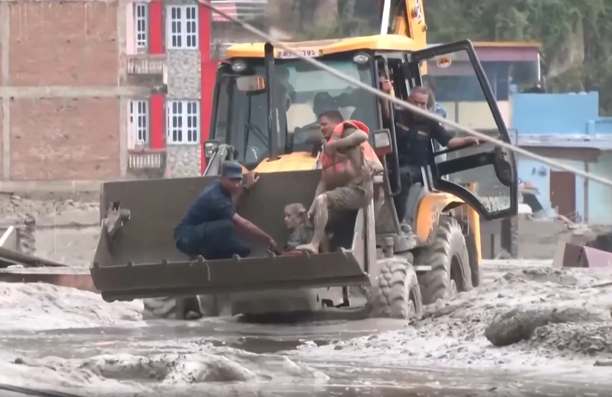 Lũ quét thảm khốc tại biên giới Trung Quốc - Nepal: Ít nhất 270 người thiệt mạng- Ảnh 2.