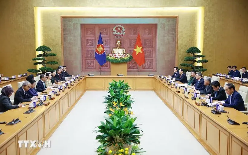 Thủ tướng Lê Minh Hưng tiếp Đại sứ các nước ASEAN tại Việt Nam. (Ảnh: Dương Giang/TTXVN