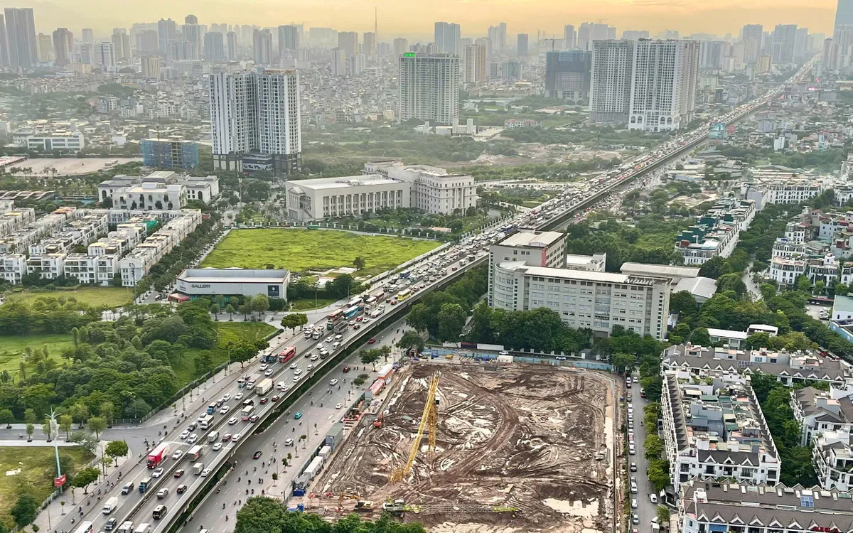 Áp lực giao thông dự kiến còn tiếp tục tăng cao cho đến rạng sáng 29/8.