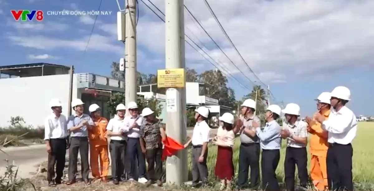 Công ty Điện lực Đắk Lắk gắn biển 5 công trình chào mừng 50 năm thành lập- Ảnh 3. Công ty Điện lực Đắk Lắk gắn biển 5 công trình chào mừng 50 năm thành lập- Ảnh 3.