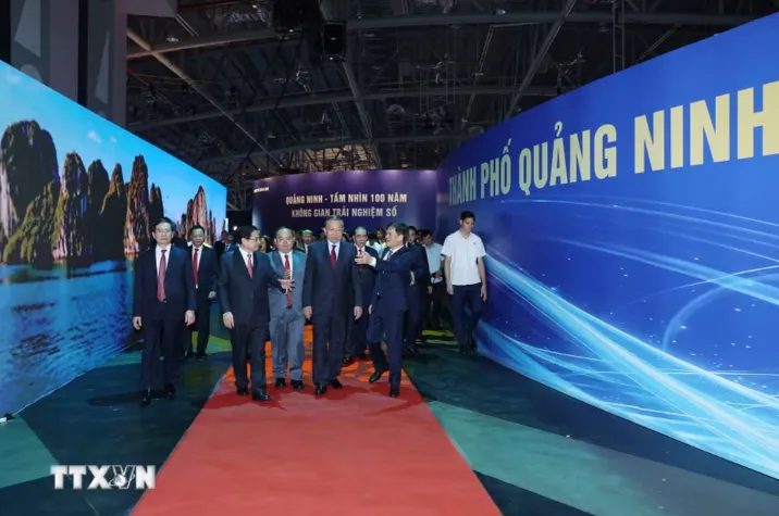Tổng Bí thư, Chủ tịch nước Tô Lâm dự Lễ công bố thành lập thành phố Quảng Ninh - Ảnh 4.