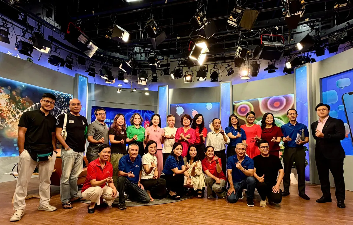 Những làn gió mới trên sóng VTV2: Câu chuyện "vượt ngưỡng" của những người làm truyền hình trên sóng và số- Ảnh 14.