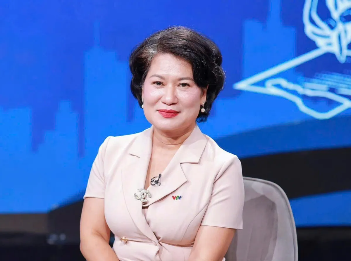 Những làn gió mới trên sóng VTV2: Câu chuyện "vượt ngưỡng" của những người làm truyền hình trên sóng và số- Ảnh 4.