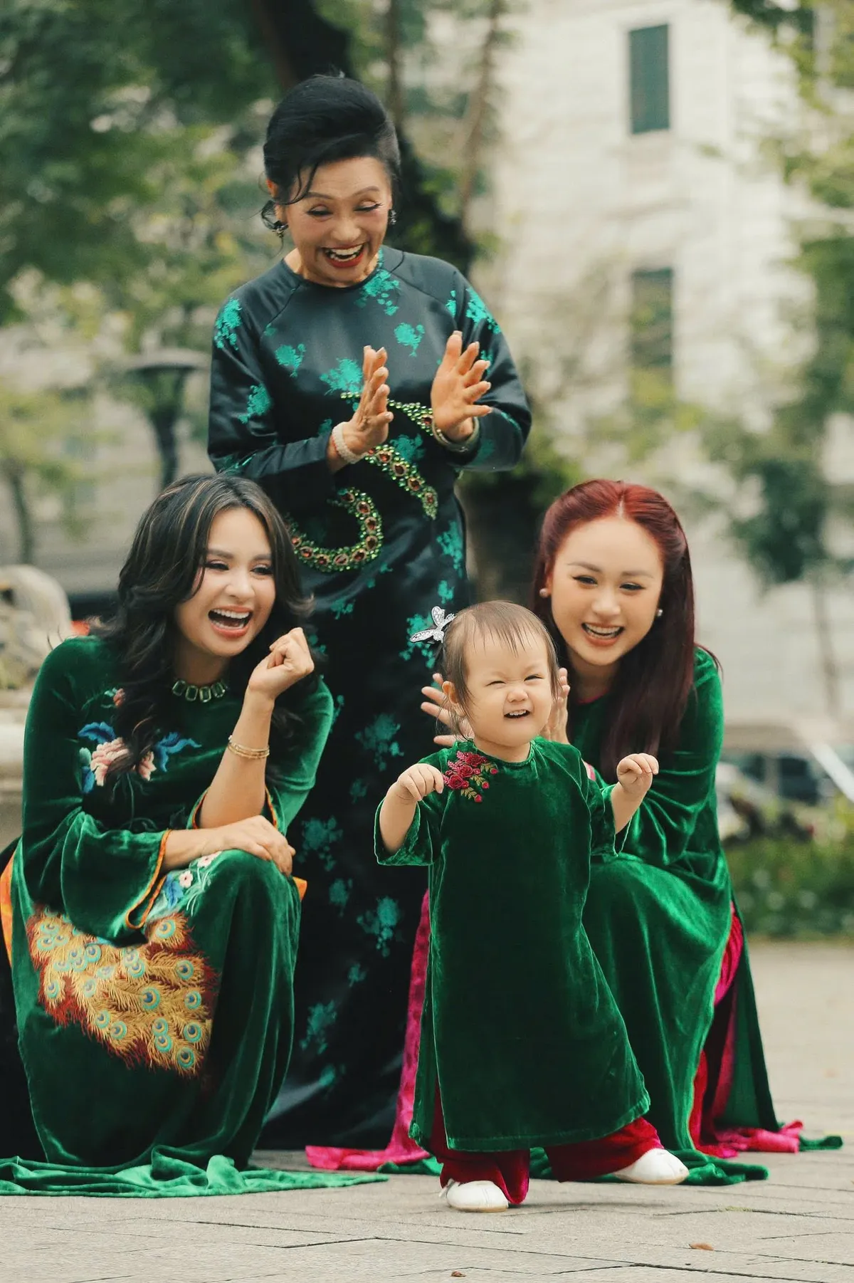 Diva Thanh Lam hiếm hoi cùng mẹ xuất hiện trên sóng truyền hình- Ảnh 2.