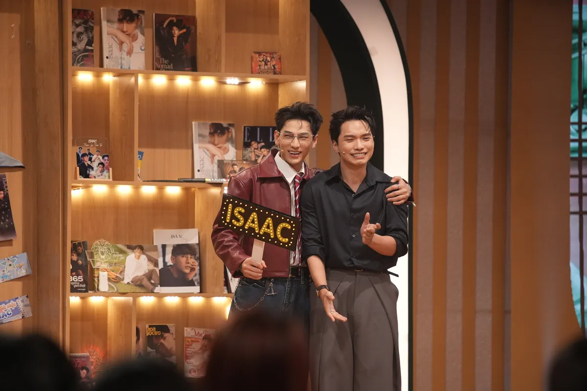 Isaac n&aacute;o động "Vũ trụ Fandom" - Ảnh 3.
