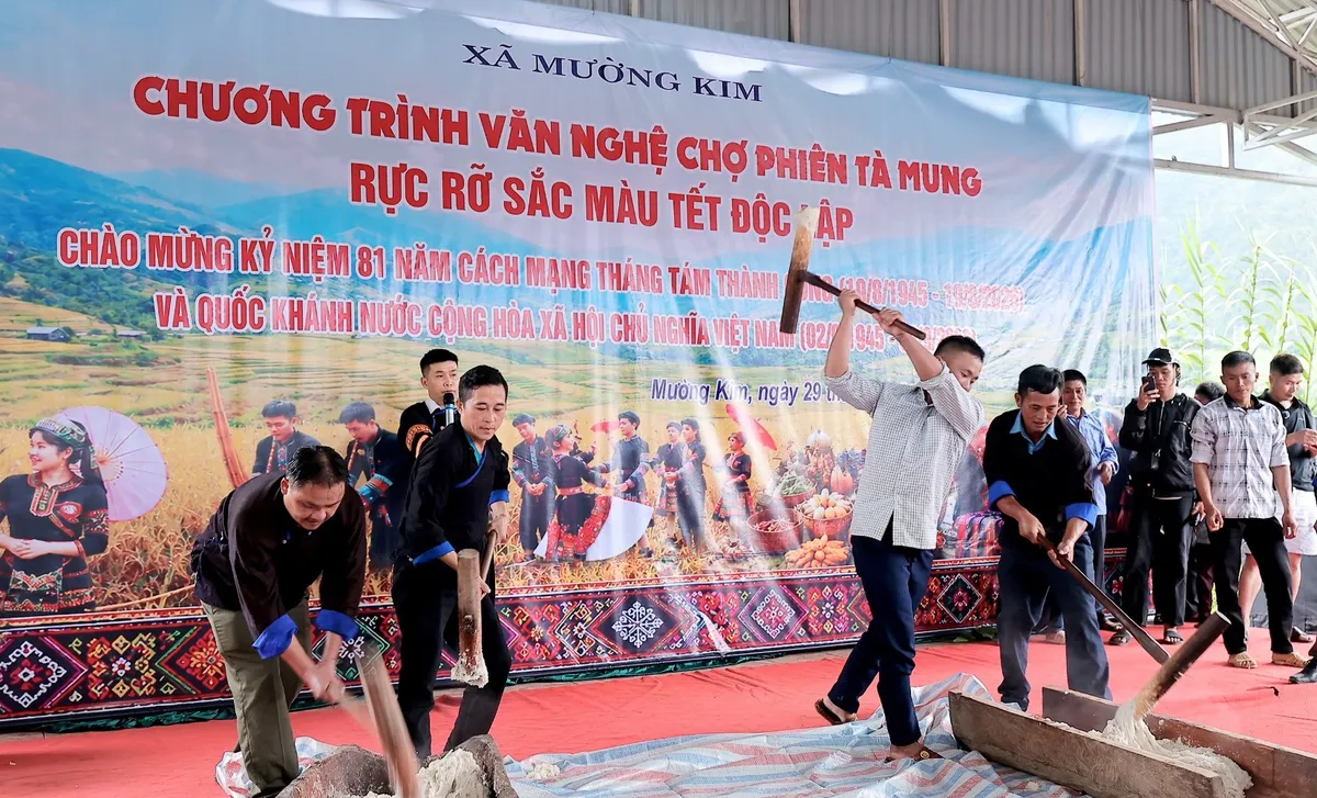 Lai Châu: Rộn ràng chợ phiên Tà Mung đón Tết Độc lập - Ảnh 3.