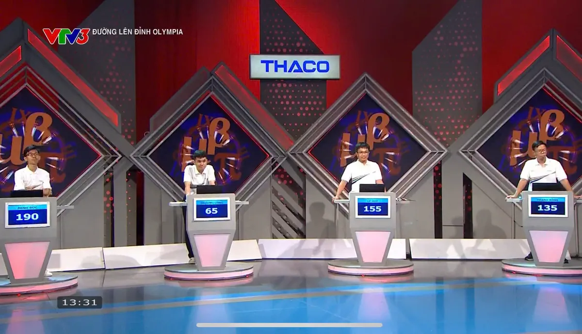 Màn rượt đuổi tỷ số nghẹt thở, nam sinh TP Hồ Chí Minh xuất sắc giành vòng nguyệt quế tại Đường lên đỉnh Olympia- Ảnh 4.