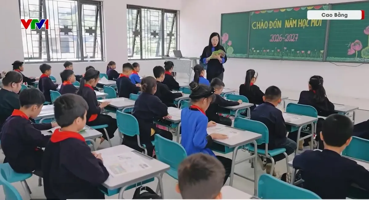 108 trường nội trú liên cấp vùng biên chạy đua hoàn thiện trước ngày khai giảng- Ảnh 3.