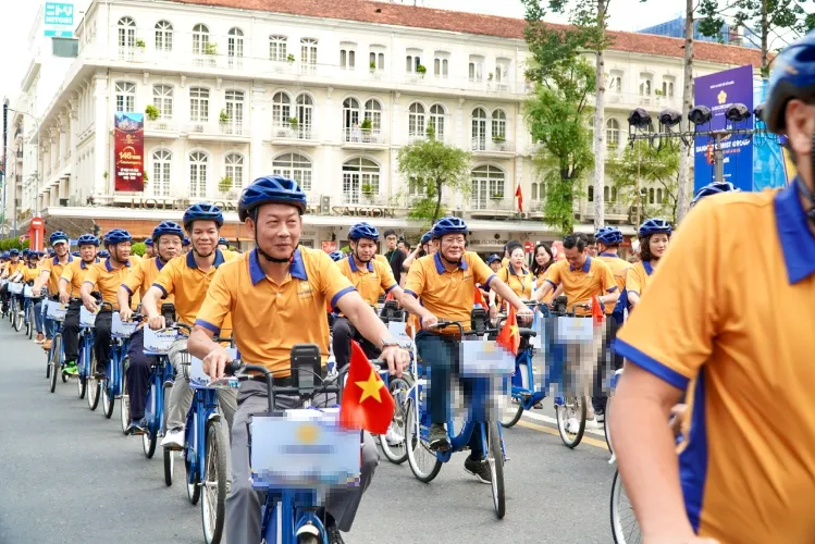 Hơn 1.000 người diễu h&agrave;nh xe đạp v&igrave; cộng đồng tại TP Hồ Ch&iacute; Minh - Ảnh 7.