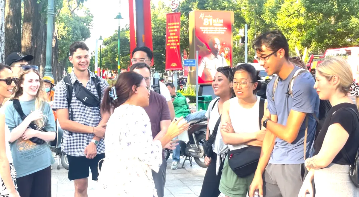 Giới trẻ tìm về lịch sử để thêm yêu Tổ quốc- Ảnh 5. Giới trẻ tìm về lịch sử để thêm yêu Tổ quốc- Ảnh 5.