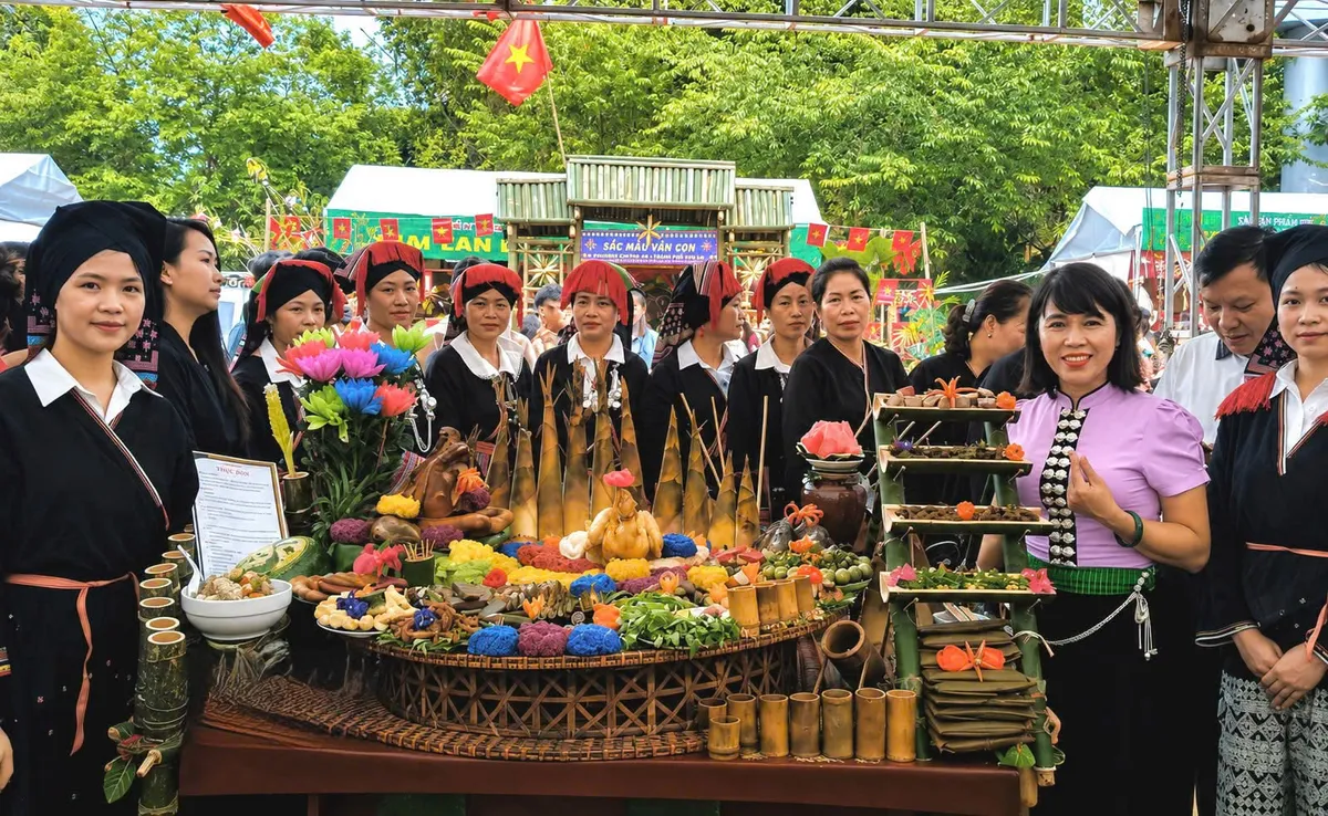 Sơn La Bảo đảm an to&agrave;n thực phẩm tại Tuần Văn h&oacute;a - Du lịch Mộc Ch&acirc;u - Ảnh 4.