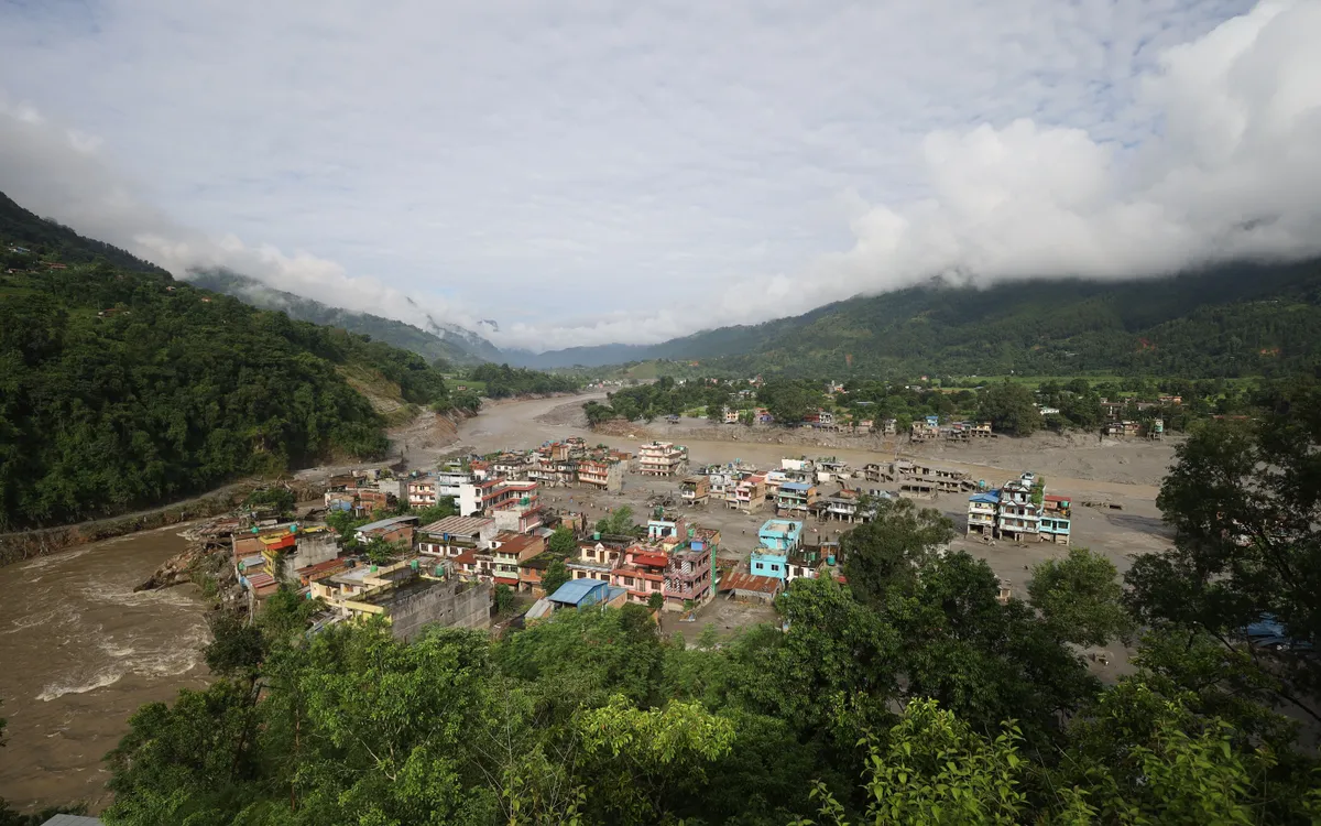 Trận lũ quét gây thiệt hại nghiêm trọng tại Nepal, ngày 26/8/2026 (Ảnh: Reuters)