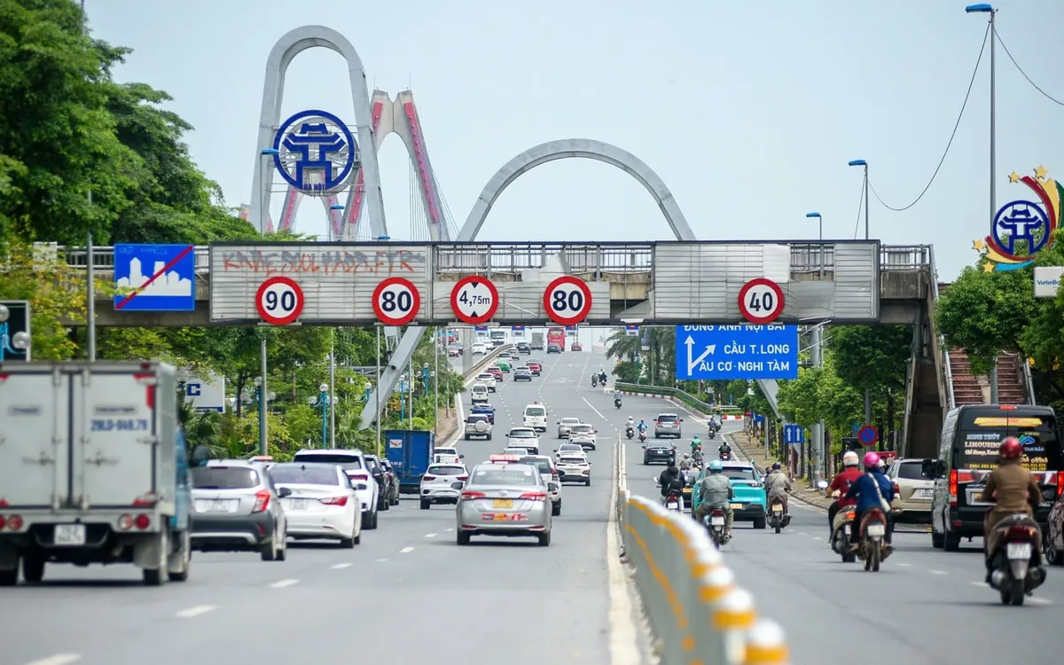 Chủ động r&agrave; so&aacute;t hạ tầng, tăng cường xử l&yacute; vi phạm nhằm bảo đảm an to&agrave;n giao th&ocirc;ng tr&ecirc;n c&aacute;c c&acirc;y cầu của Thủ đ&ocirc; - Ảnh 2.