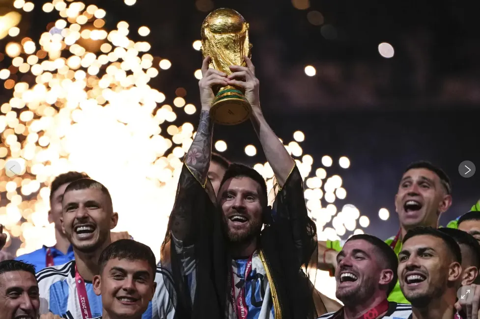 Những khoảnh khắc đáng nhớ nhất của Messi cùng tuyển Argentina - từ World Cup, Copa America và hơn thế - Ảnh 1.