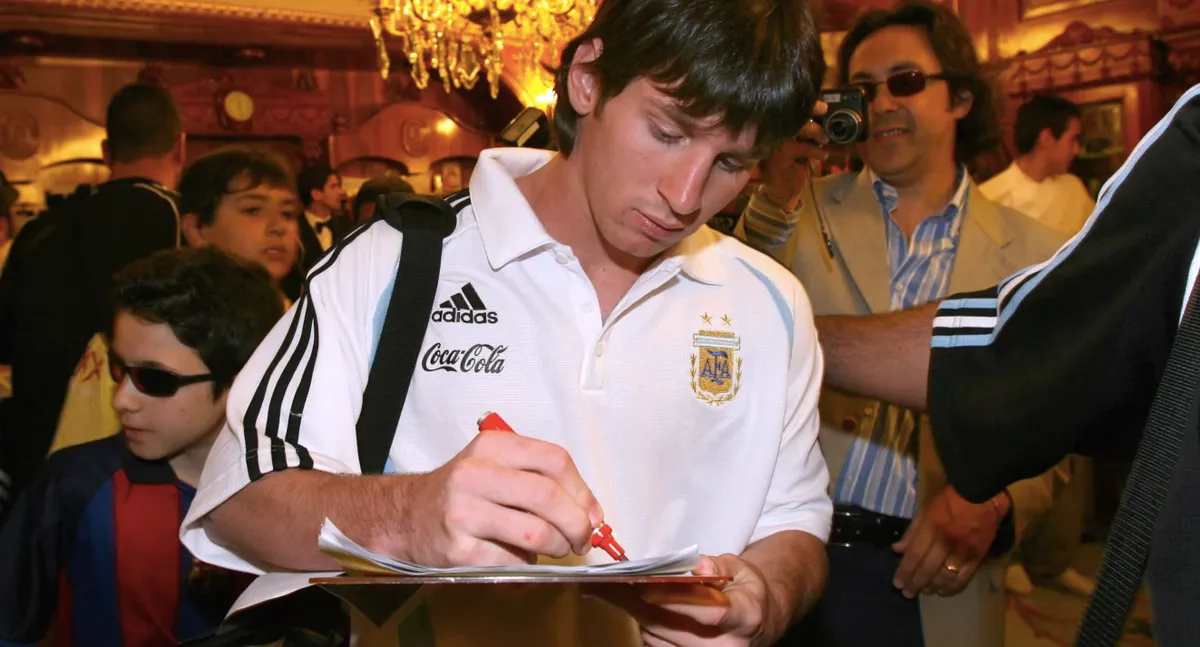 Những khoảnh khắc đáng nhớ nhất của Messi cùng tuyển Argentina - từ World Cup, Copa America và hơn thế - Ảnh 5.