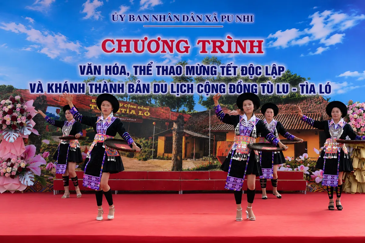 Điện Biên: Đánh thức tiềm năng du lịch từ bản Mông dưới chân Phù Lồng - Ảnh 1.