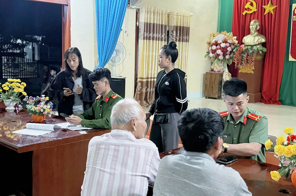 Công an Sơn La xuyên kỳ nghỉ lễ phục vụ nhân dân - Ảnh 3.