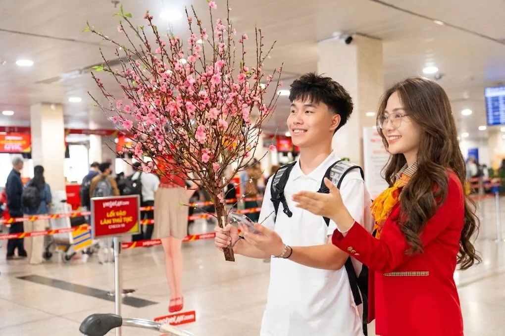 V&eacute; m&aacute;y bay, v&eacute; t&agrave;u Tết Đinh M&ugrave;i 2027 mở b&aacute;n - Ảnh 2.