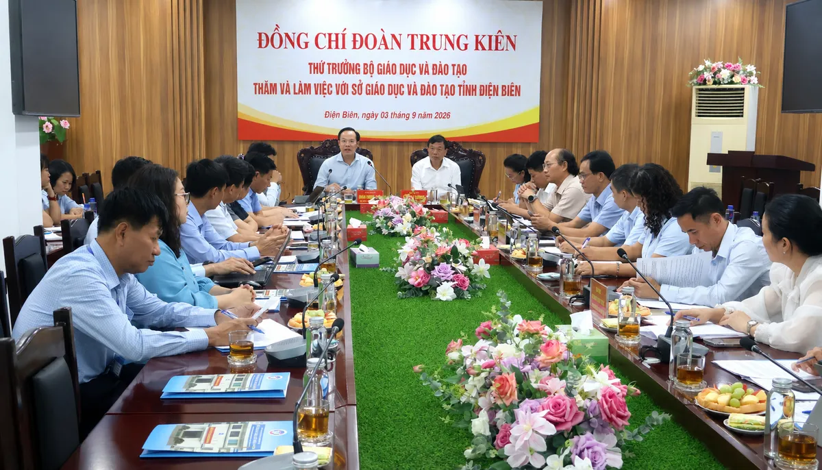 Điện Bi&ecirc;n đổi mới tư duy, kiến tạo bước chuyển mới cho gi&aacute;o dục v&ugrave;ng cao - Ảnh 1.