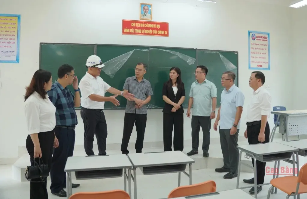 108 ng&ocirc;i trường mới mở c&aacute;nh cửa tương lai nơi bi&ecirc;n cương - Ảnh 6.