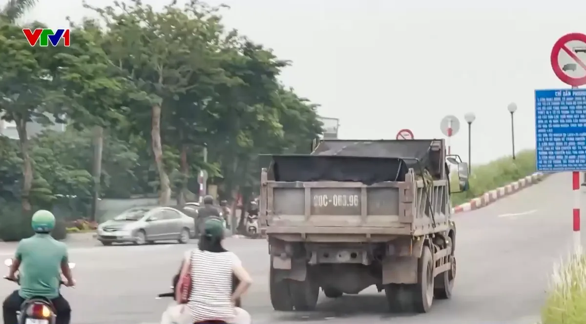 Đường đi tr&aacute;i ph&eacute;p của trạc thải x&acirc;y dựng - Ảnh 2.