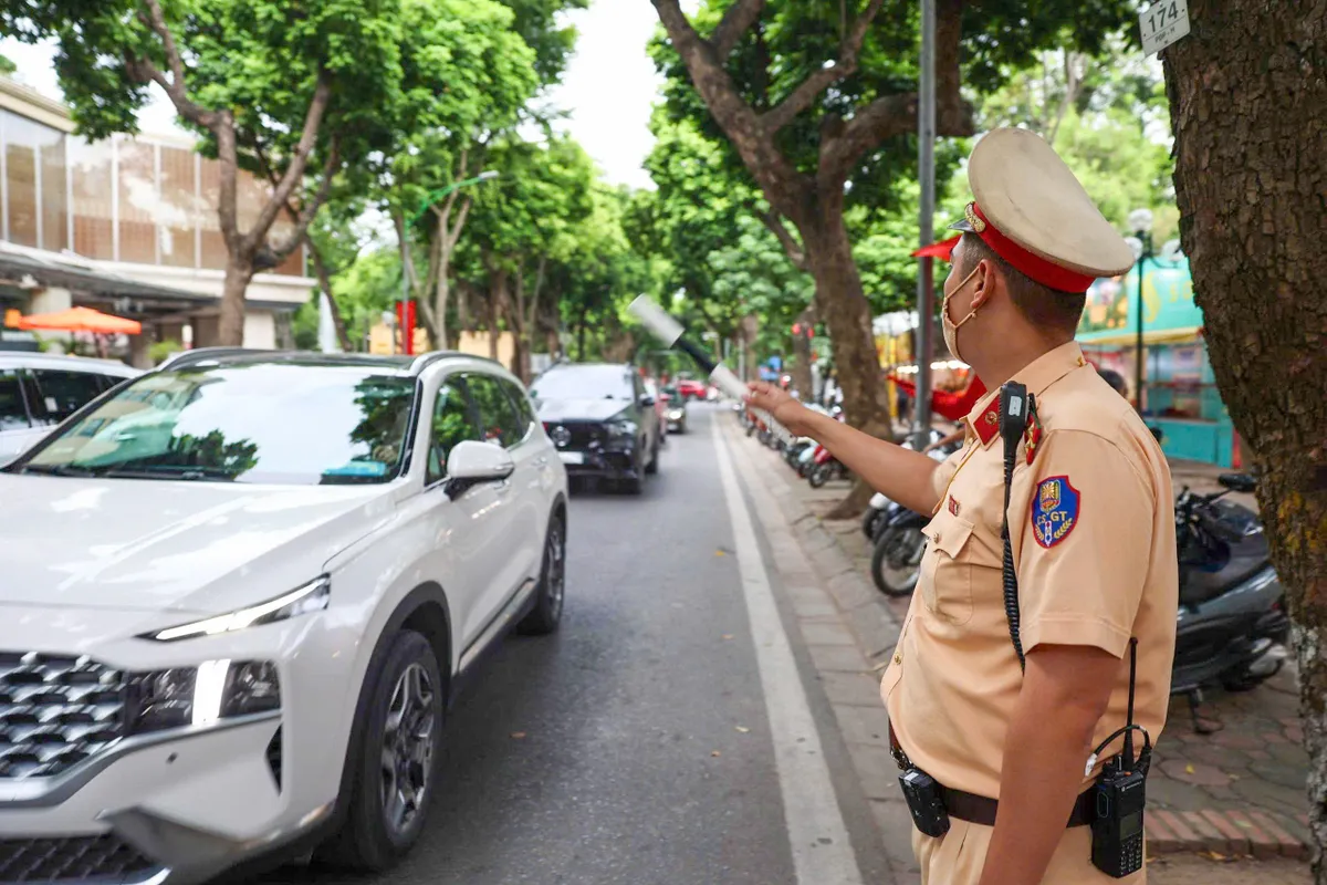 Hà Nội bảo đảm giao thông an toàn, thông suốt trong ngày khai giảng - Ảnh 4.