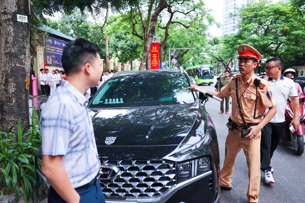 Hà Nội bảo đảm giao thông an toàn, thông suốt trong ngày khai giảng - Ảnh 3.