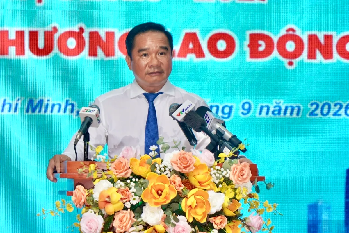Niềm vui lớn của thầy trò trường THPT Trần Khai Nguyên trong ngày khai giảng - Ảnh 3.