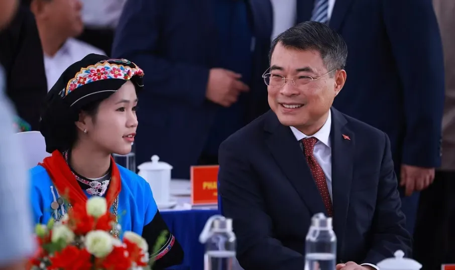 Thủ tướng: Đổi mới thực chất từ b&ecirc;n trong mỗi nh&agrave; trường, mỗi lớp học - Ảnh 3.