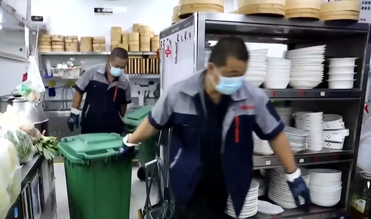 Trung Quốc: Biến dầu mỡ thải thành nhiên liệu sinh học- Ảnh 1.