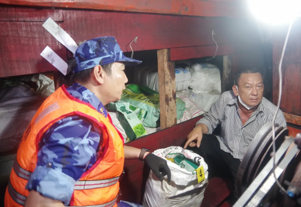 Triệt ph&aacute; đường d&acirc;y ma t&uacute;y kỷ lục tr&ecirc;n biển- Ảnh 4.