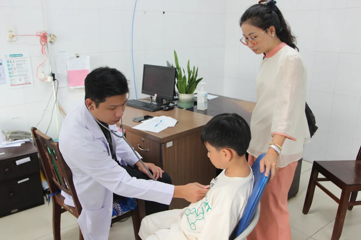 Gần 1 tỷ đồng dự kiến hỗ trợ trẻ em kh&oacute; khăn mắc tim bẩm sinh tại TP Hồ Ch&iacute; Minh - Ảnh 7.