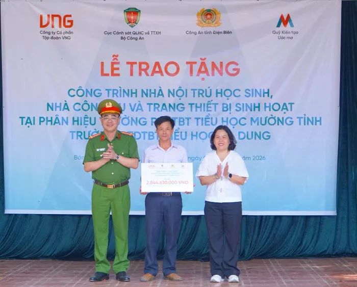 Hỗ trợ gần 4 tỷ đồng cải thiện điều kiện học tập, sinh hoạt tại Điện Biên - Ảnh 1.