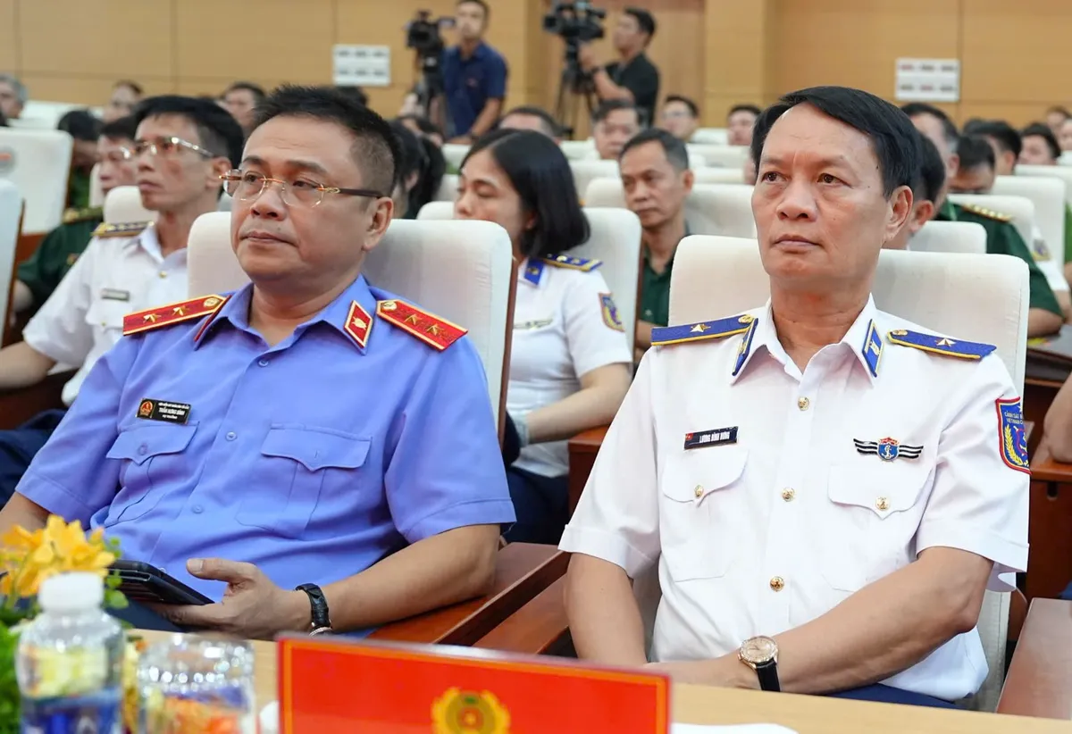 Triệt ph&aacute; đường d&acirc;y ma t&uacute;y kỷ lục tr&ecirc;n biển- Ảnh 2.