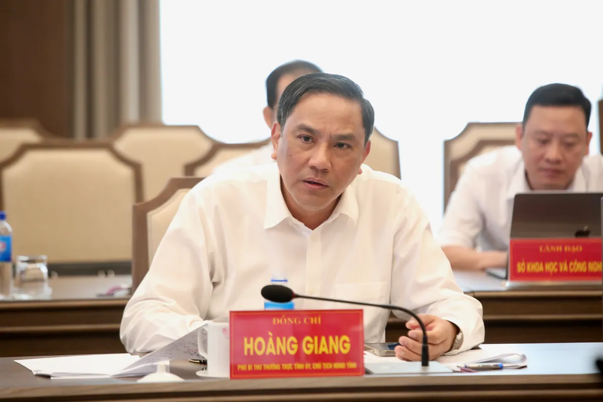 Hợp t&aacute;c th&uacute;c đẩy chuyển đổi số, đưa AI v&agrave;o thực tiễn ph&aacute;t triển tại L&agrave;o Cai - Ảnh 1.
