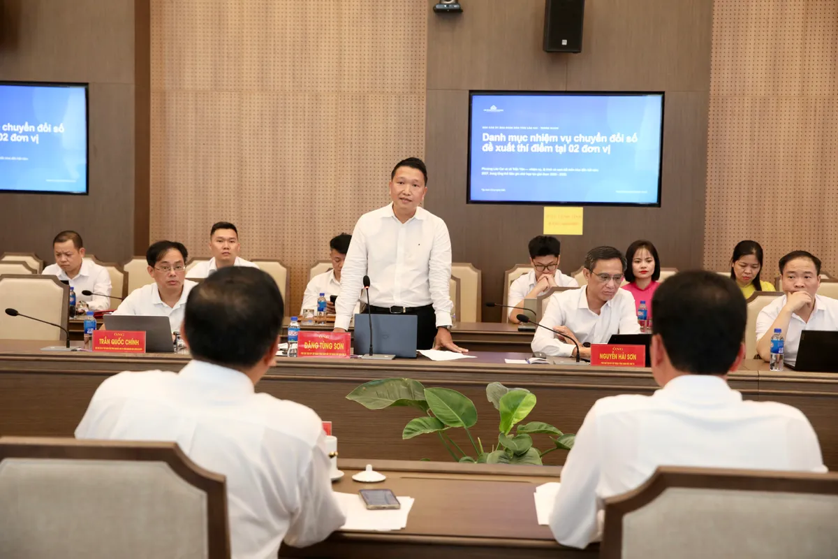 Hợp t&aacute;c th&uacute;c đẩy chuyển đổi số, đưa AI v&agrave;o thực tiễn ph&aacute;t triển tại L&agrave;o Cai - Ảnh 2.