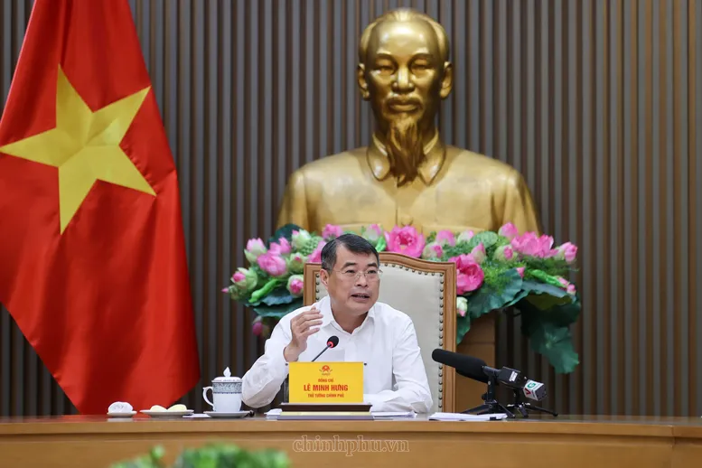 ĐẶT AN TO&Agrave;N, SỨC KHỎE CHO NGƯỜI D&Acirc;N L&Ecirc;N H&Agrave;NG ĐẦU - Ảnh 2.