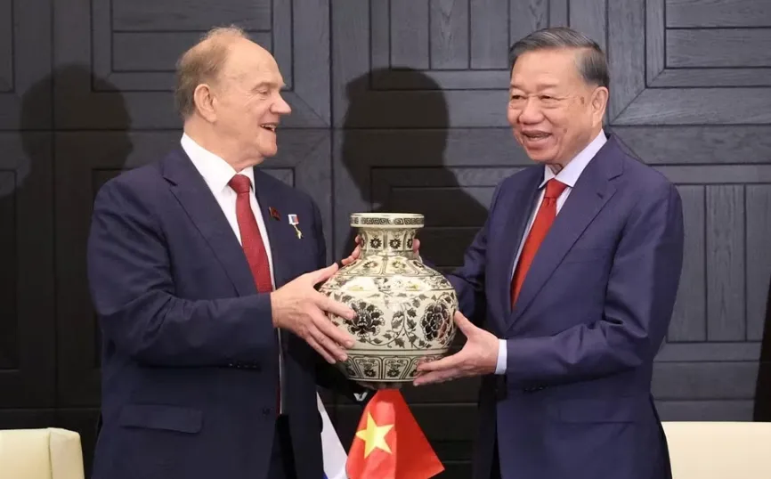Tổng Bí thư, Chủ tịch nước Tô Lâm tiếp Chủ tịch Đảng Cộng sản Liên bang Nga- Ảnh 3.