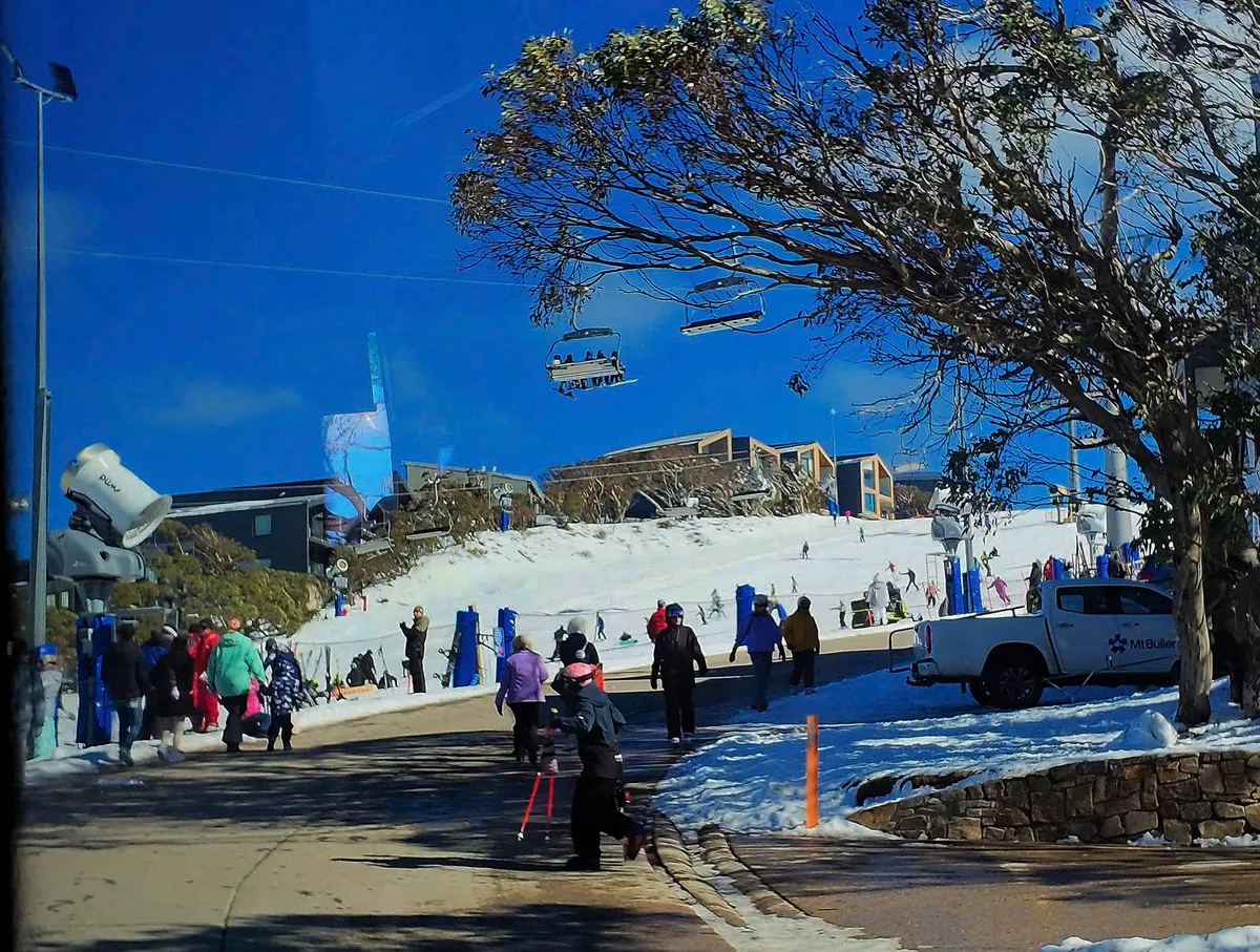 Chạm v&agrave;o m&ugrave;a đ&ocirc;ng nước &Uacute;c ở Mount Buller- Ảnh 2.