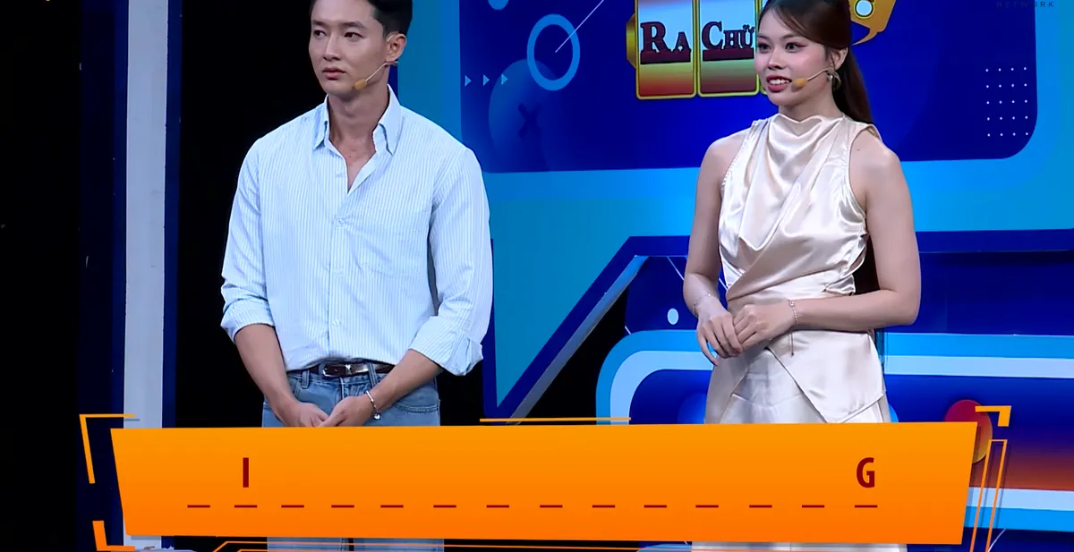 Bộ đôi gây chú ý khi thách thức đồng nghiệp, bất ngờ thắng lớn tại Úm ba la ra chữ gì- Ảnh 3.