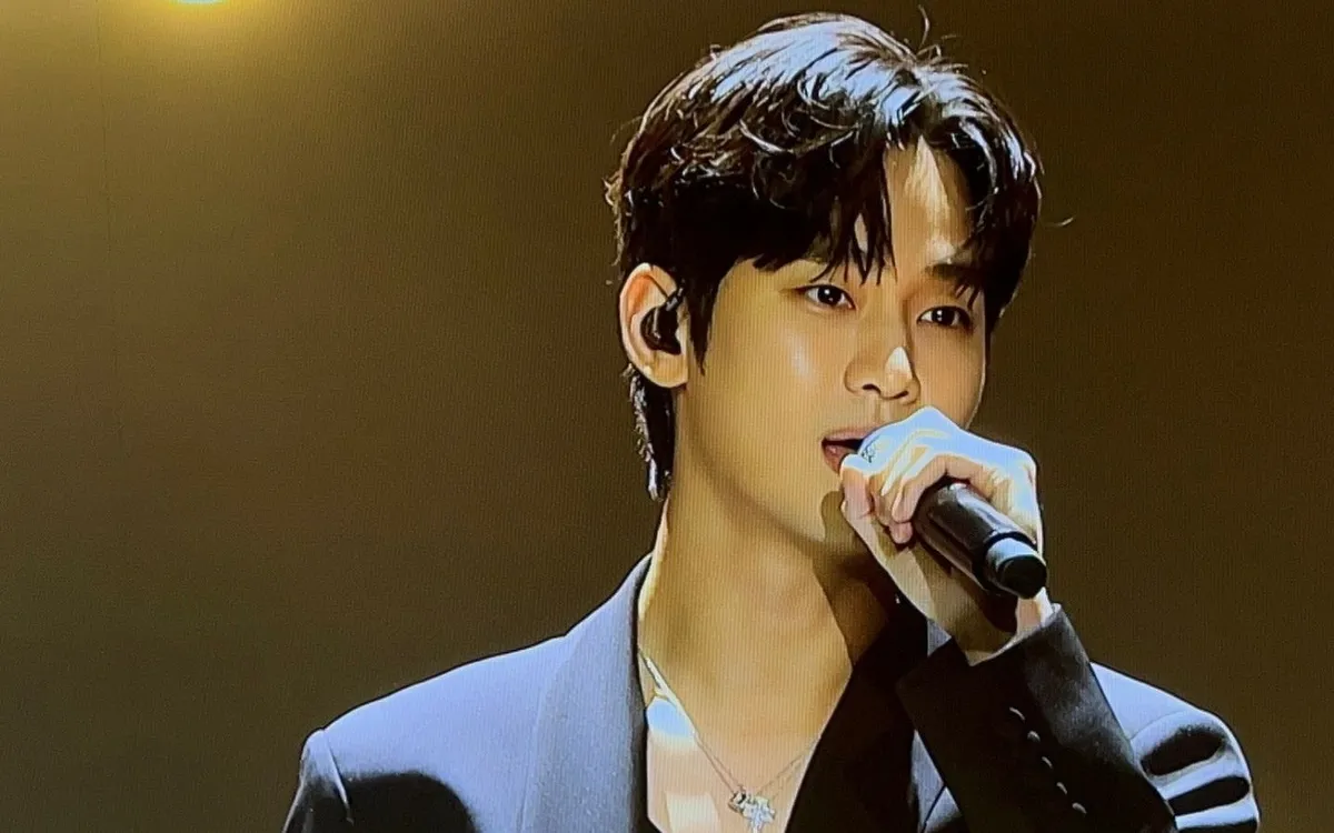 (Ảnh: Kim Soo Hyun Instagram)