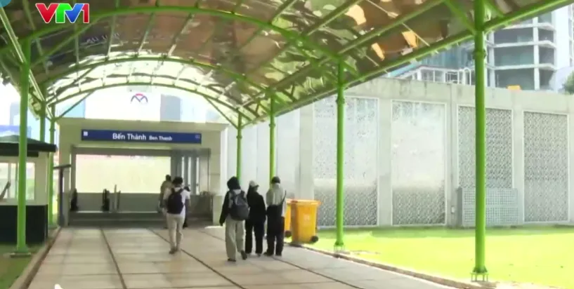 Thêm nhiều nhà chờ xe buýt kết nối với nhà ga metro - Ảnh 2.
