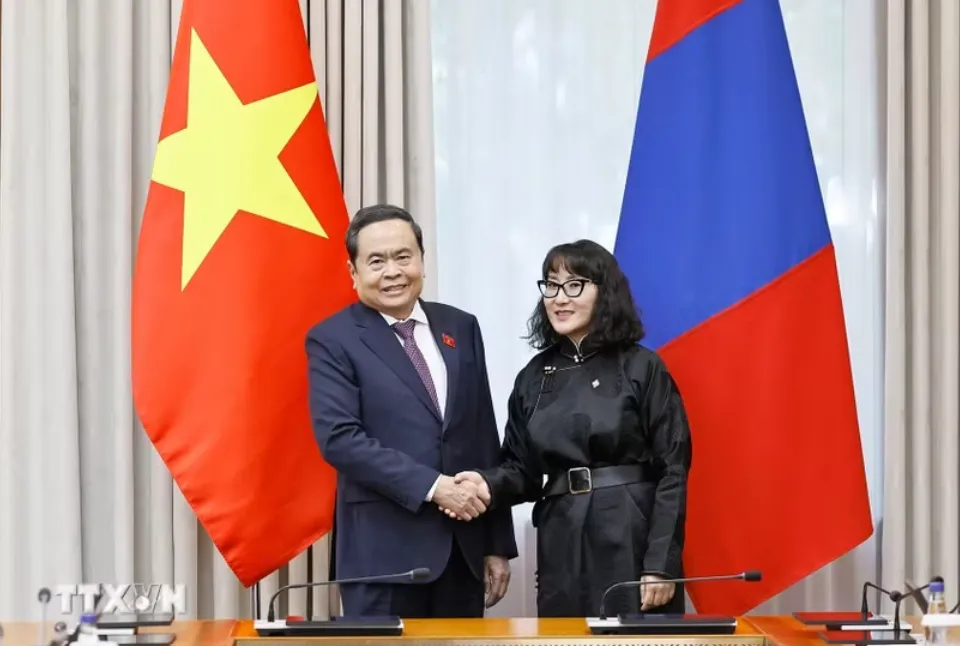 Chủ tịch Quốc hội Trần Thanh Mẫn tiếp Nhóm Nghị sĩ hữu nghị Mông Cổ - Việt Nam - Ảnh 1.