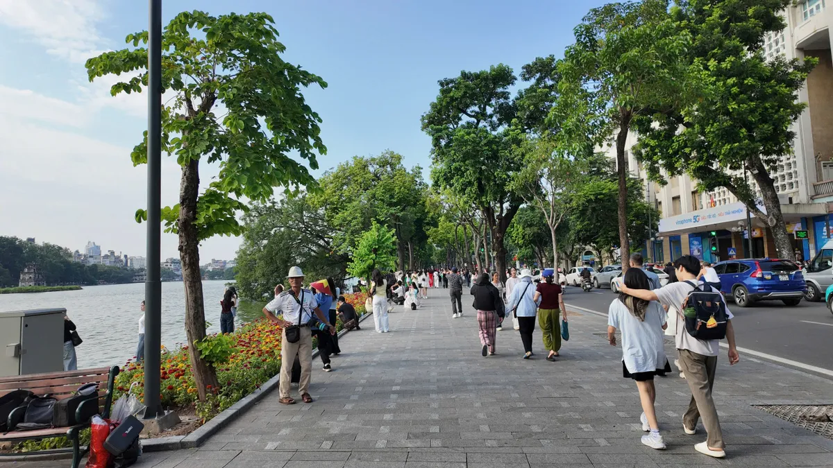 Hà Nội dịu dàng vào thu- Ảnh 6.