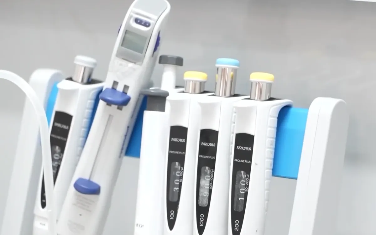 Nga đẩy mạnh sản xuất c&aacute;c d&ograve;ng thuốc sinh học trọng điểm- Ảnh 1.