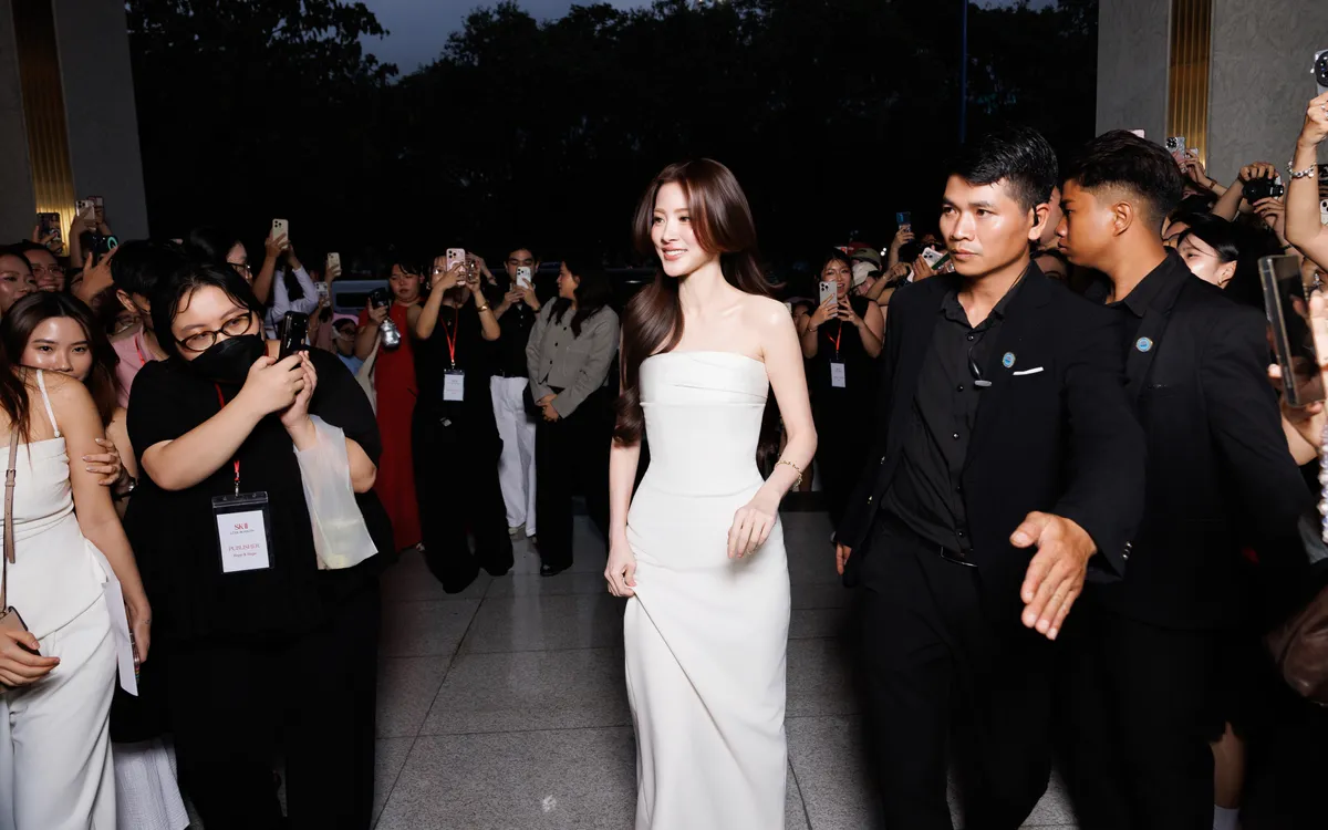 Baifern mong chờ cơ hội hợp tác với diễn viên Việt Nam - Ảnh 2.
